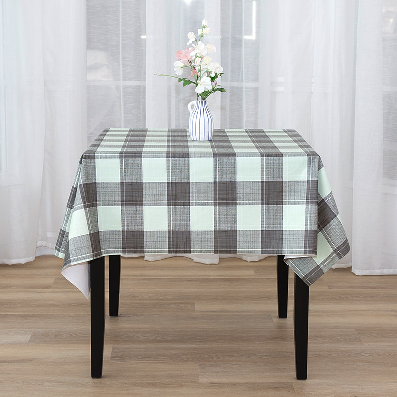 PVC tablecloth s PVC -om otpornim na karirani uzorak